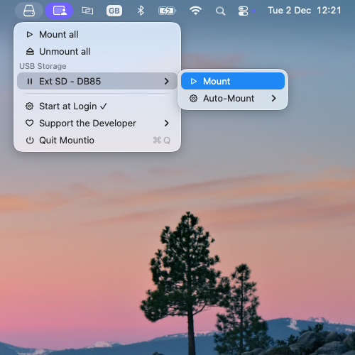 Mountio USB devices list showing mounted and unmounted USB sticks
